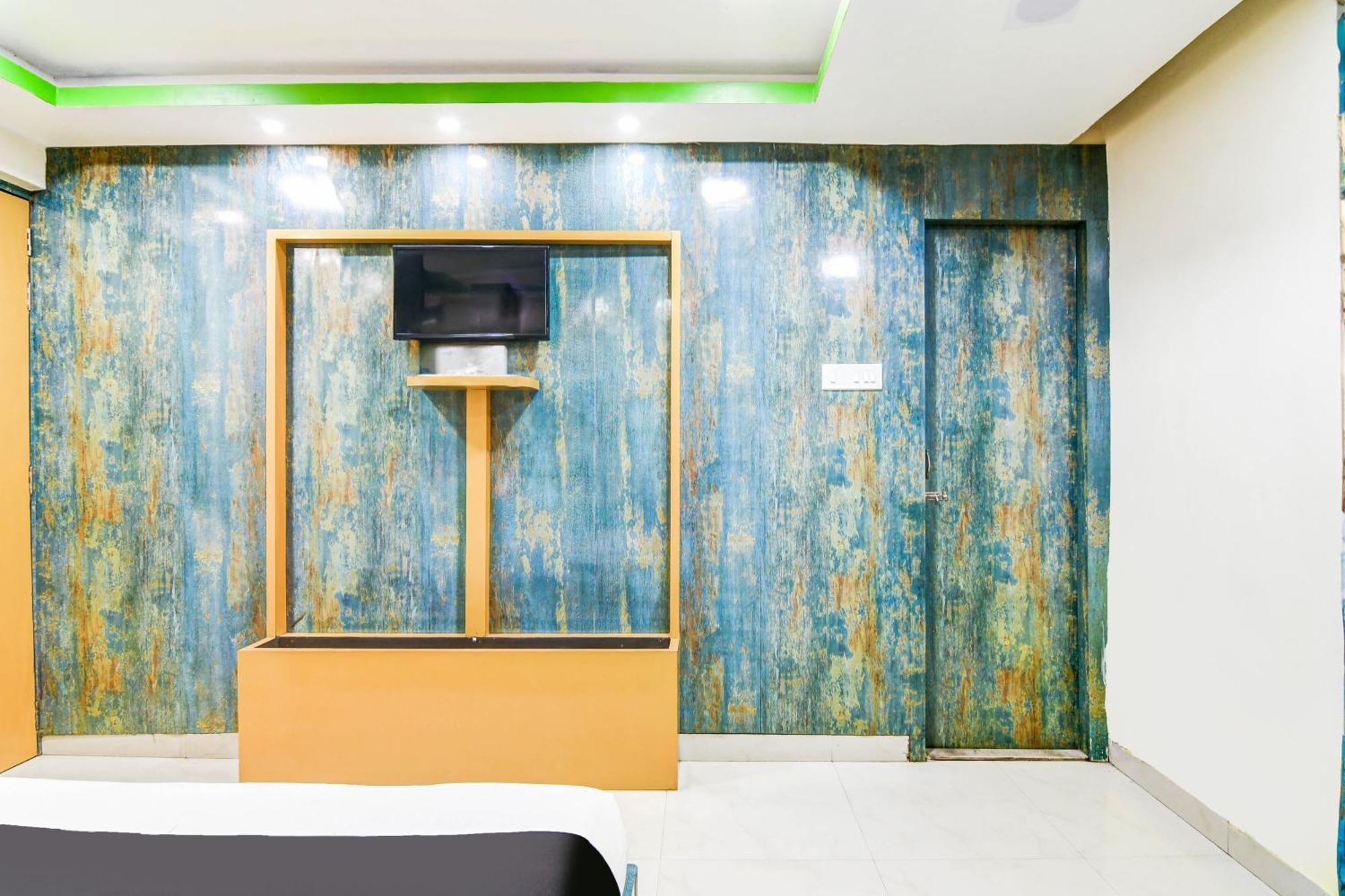 Super Hotel O Tagore Park Ruby Road Kolkata Bagian luar foto
