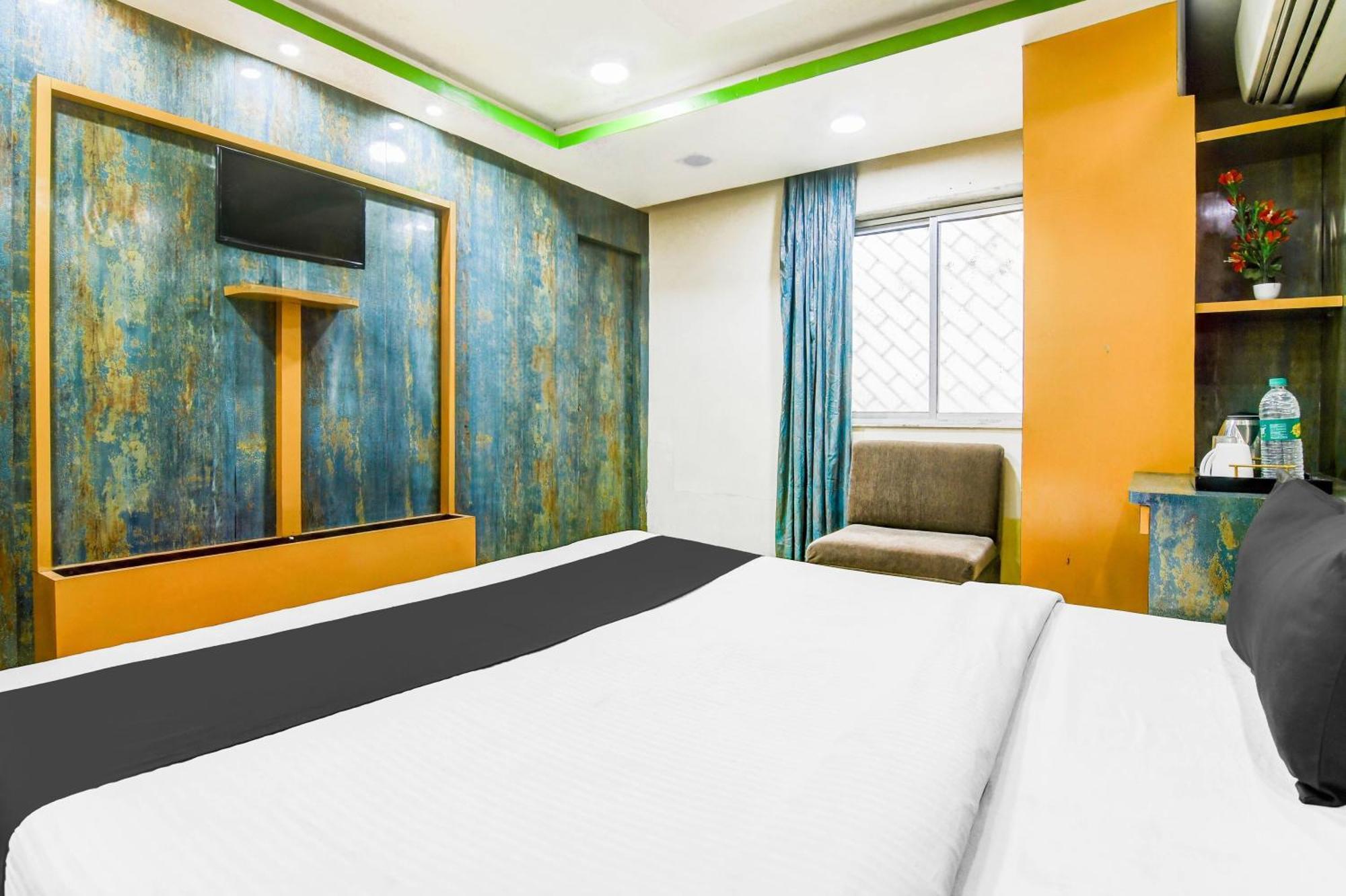 Super Hotel O Tagore Park Ruby Road Kolkata Bagian luar foto