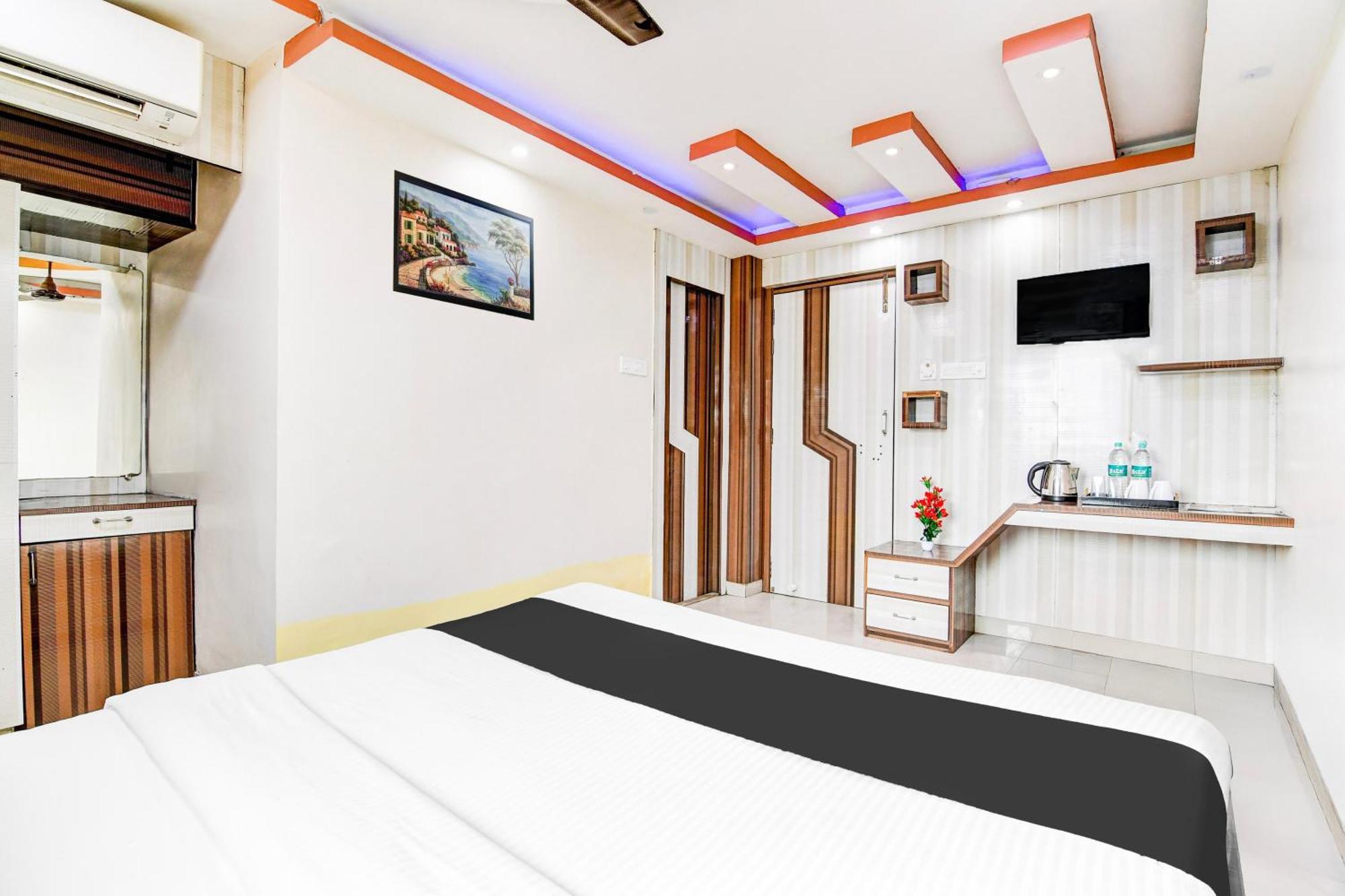 Super Hotel O Tagore Park Ruby Road Kolkata Bagian luar foto