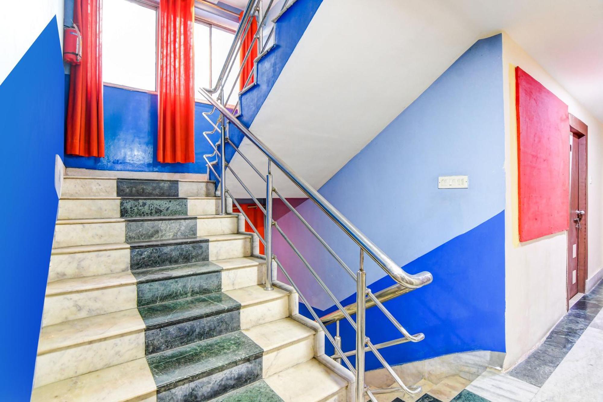 Super Hotel O Tagore Park Ruby Road Kolkata Bagian luar foto
