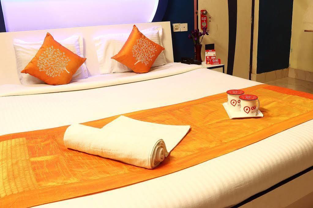 Super Hotel O Tagore Park Ruby Road Kolkata Bagian luar foto