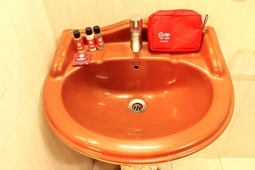 Super Hotel O Tagore Park Ruby Road Kolkata Bagian luar foto